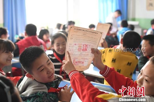 “娃娃抓起”的教育新篇章：总书记要求的实践探索